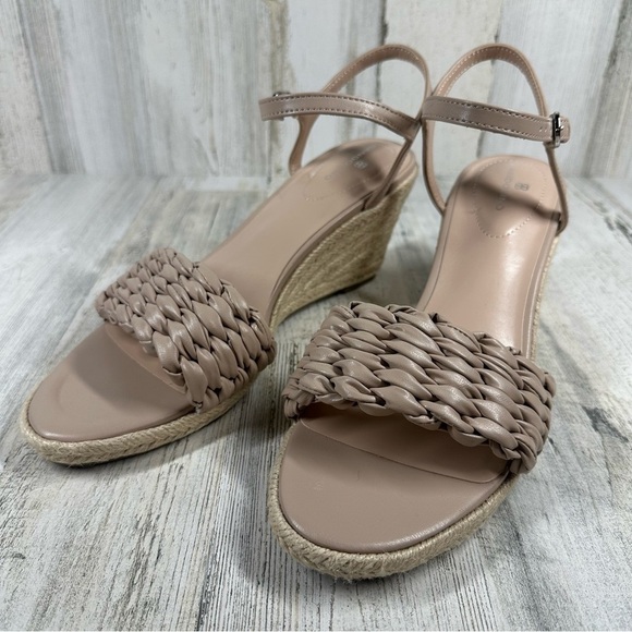 New Bandolino Womens Jingle 3 Faux Leather Ankle Strap Wedge Sandals #756 - Picture 2 of 10